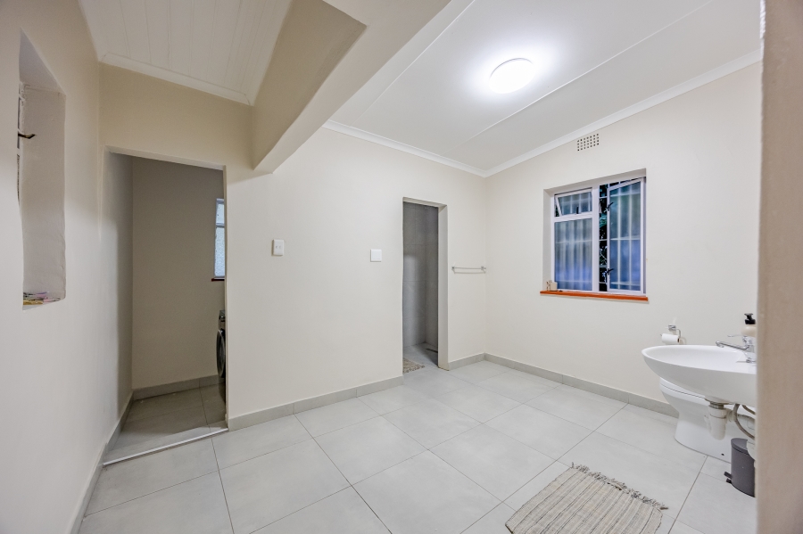 4 Bedroom Property for Sale in Mowbray Western Cape